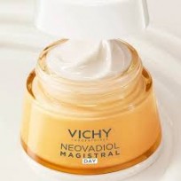 VICHY NEOVADIOL MAGISTRAL -POSTMENOSPAUSIA CREMA DIA  